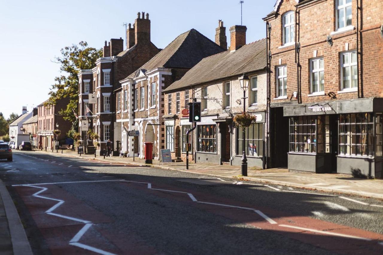 The Swan At Tarporley Hotel Exterior photo